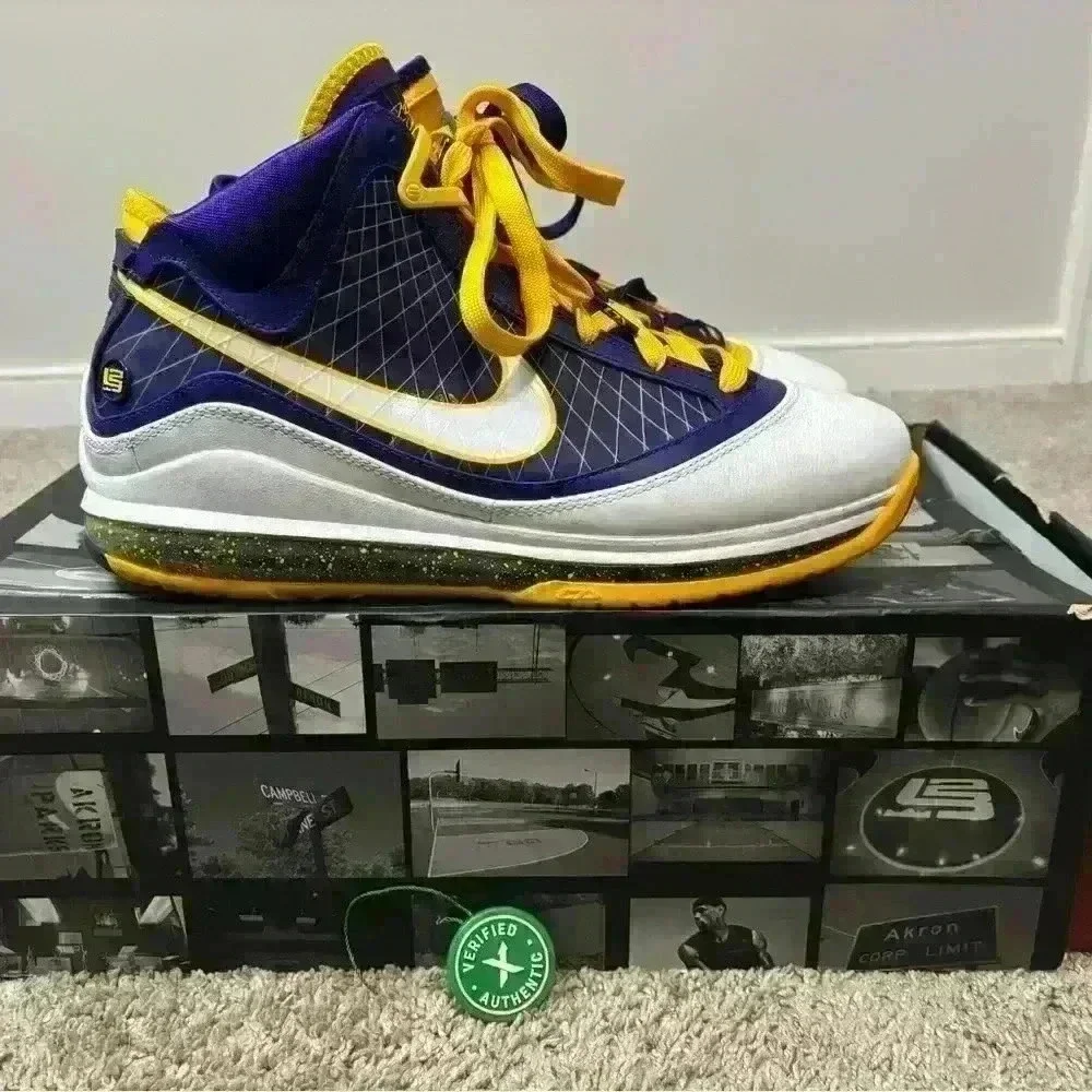 Nike Lebron VII QS Men’s Size 10 Media Day Lakers